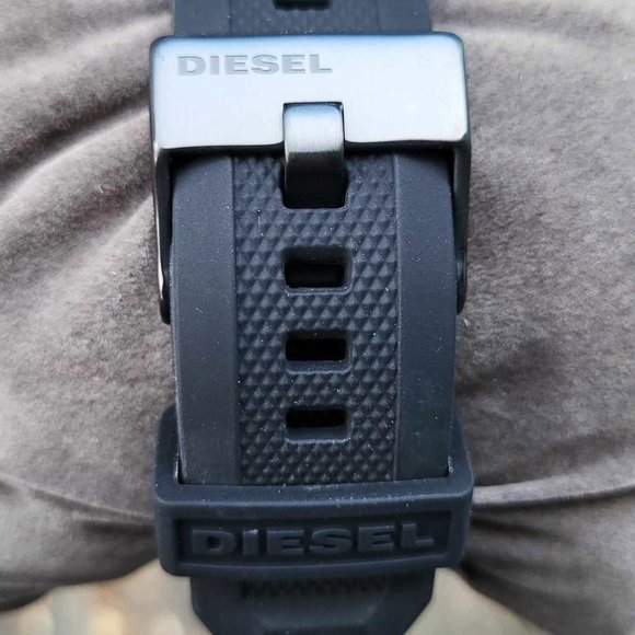 NEW DIESEL RASP DZ1807 BLACK SILICONE STRAP QUARTZ MEN WATCH NO BOX AND … - Picture 8 of 8